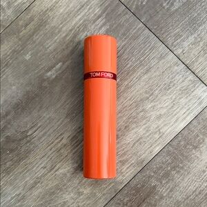 Tom Ford bitter peach perfume